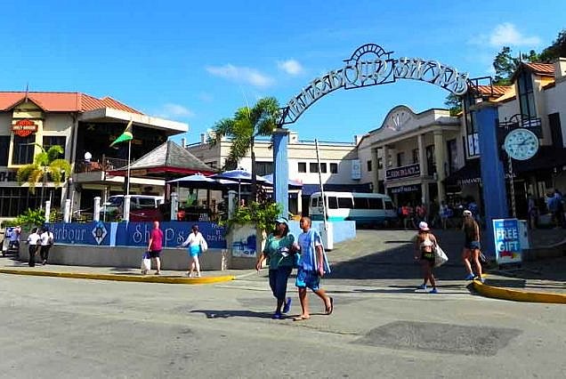 Shopping in Ocho Rios - Harbour Shop
